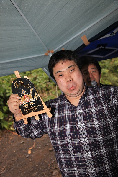 �����8