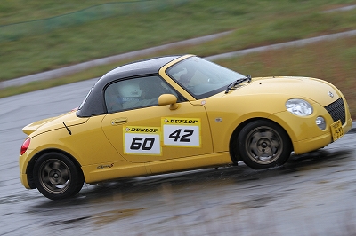 �t���[���s L880K���b�L�[�𓯏悳����aqu����̃R�y������1