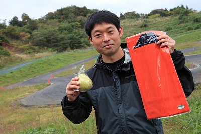 �J�����9