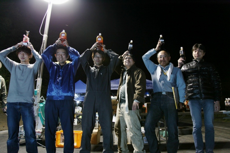 ���̌��N���X�\��