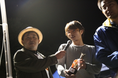 ���̌��N���X�\��